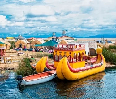 Islas flotantes de los Uros y Taquile – Full Day